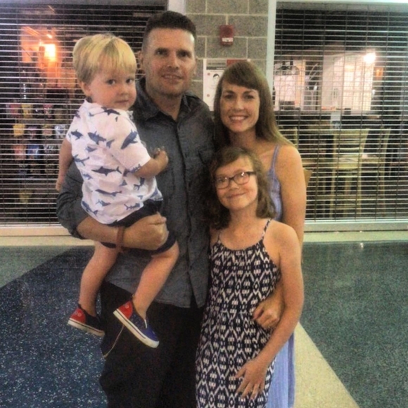 Meet your Posher, Sarah - Picture 1 of 1